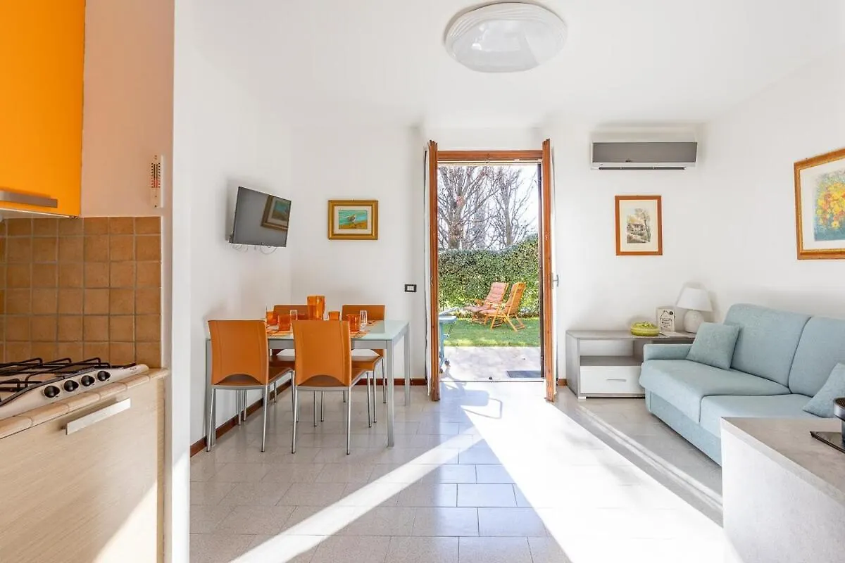 Apartment Garda Lake Retreat In Lazise Italy