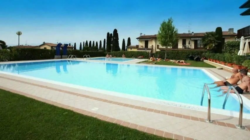Garda Lake Retreat In Lazise Apartment